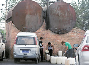 北京丰台一家市场用色拉油兑棕榈油卖周边餐厅